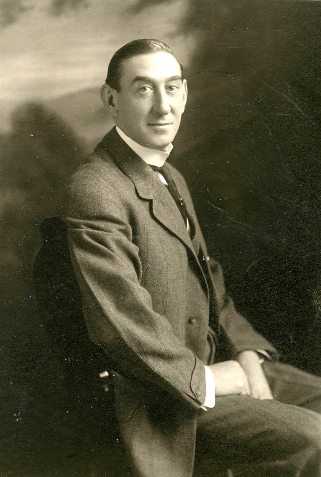 Oscar L Figman, stage comedian (SAYRE 1183)