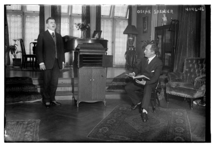 Oscar Saenger LCCN2014704062