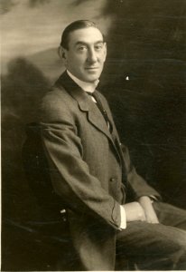 Oscar L Figman, stage comedian (SAYRE 1384)