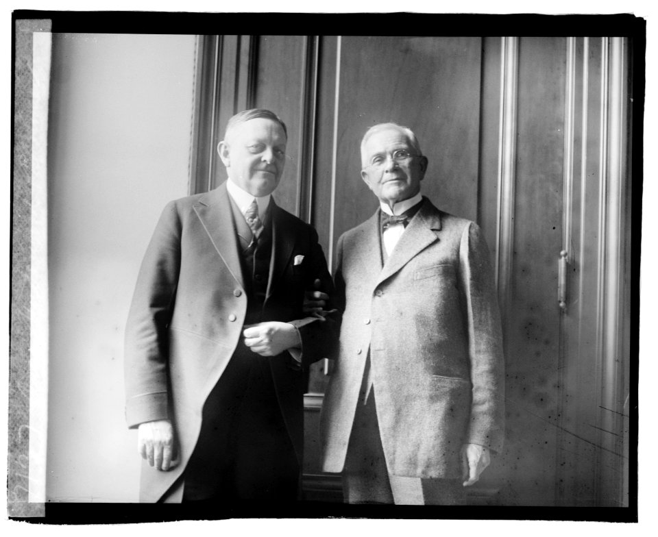 Oscar Underwood & B.B. Comer LCCN2016827572
