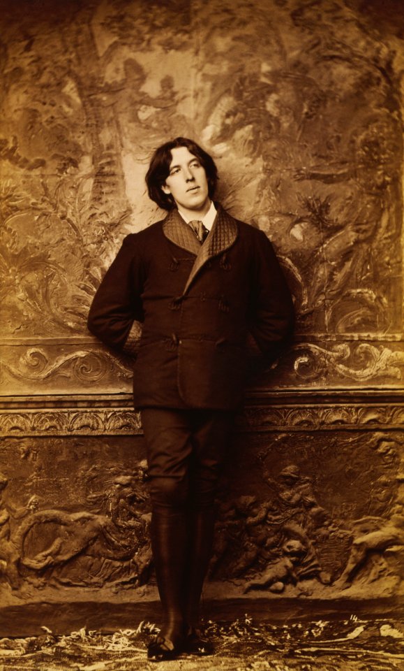 Oscar Wilde by Napoleon Sarony 3g07100u