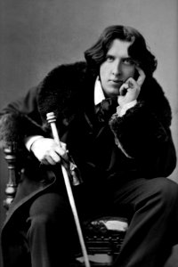 Oscar Wilde portrait photo