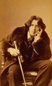 Oscar Wilde portrait by Napoleon Sarony - albumen