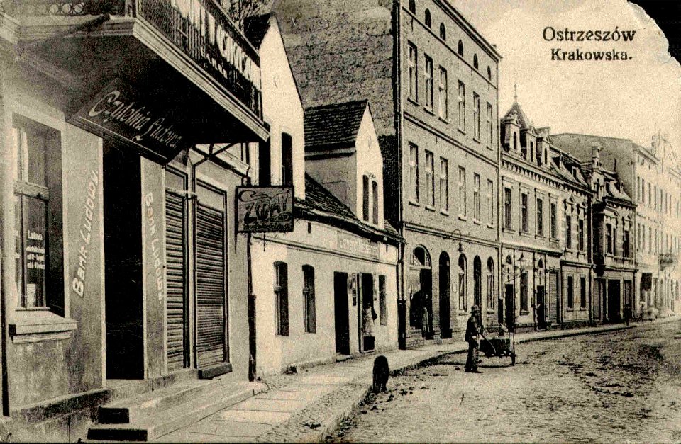 Ostrzeszów, ulica Sikorskiego (dawniej ul. Krakowska)