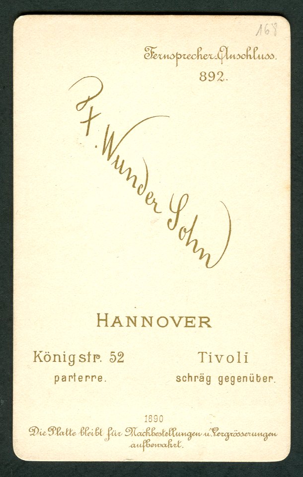 Otto Wunder F. Wunder Sohn Königstr. 52 parterre, Brustbild junger Soldat, 1890, Rückseite