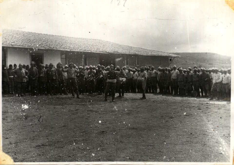 Ottoman soldiers recreating themselves
