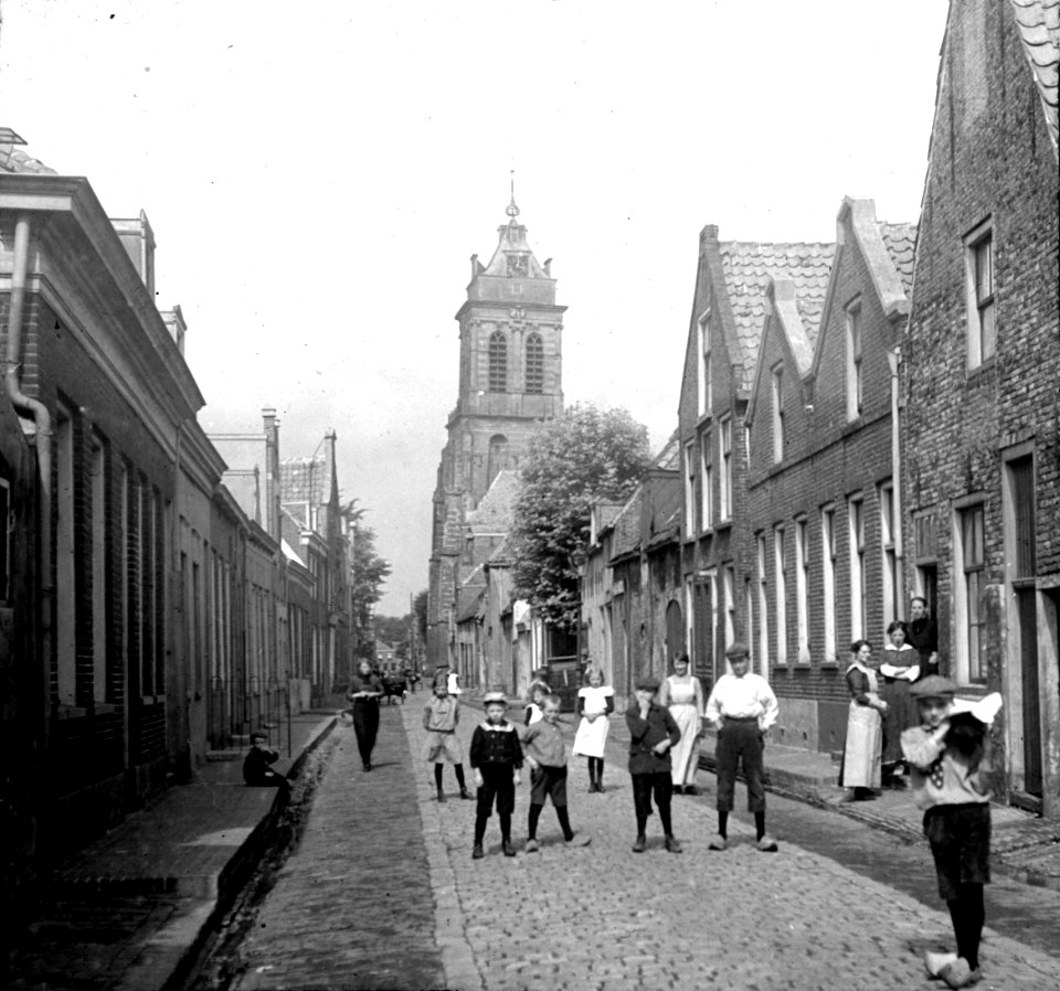 Oude Koestraat in Schoonhoven, 1915 (RHCL, VKG 003)