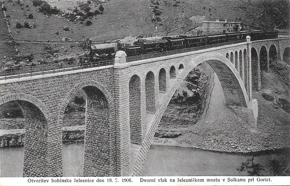 Otvoritvena razglednica nove železnice - Solkanski most 1906