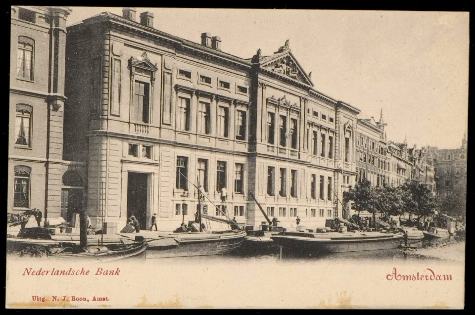 Oude Turfmarkt139 en hogere nummers met enkele beurtschepen in het water van het Rokin . N.J. Boon, Amsterdam photo