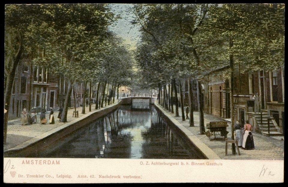 Oudezijds Achterburgwal naar de brug bij Rusland. Uitgave Dr. Trenkler Co. Leipzig, Afb PBKD00336000007