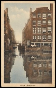 Oudezijds Kolk met rechts de achterzijde van de Zeedijk en op de voorgrond de Oudezijds Voorburgwal, Afb PBKD00318000008