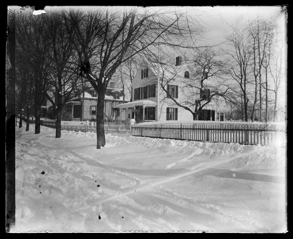 Our house in winter LCCN2015649105