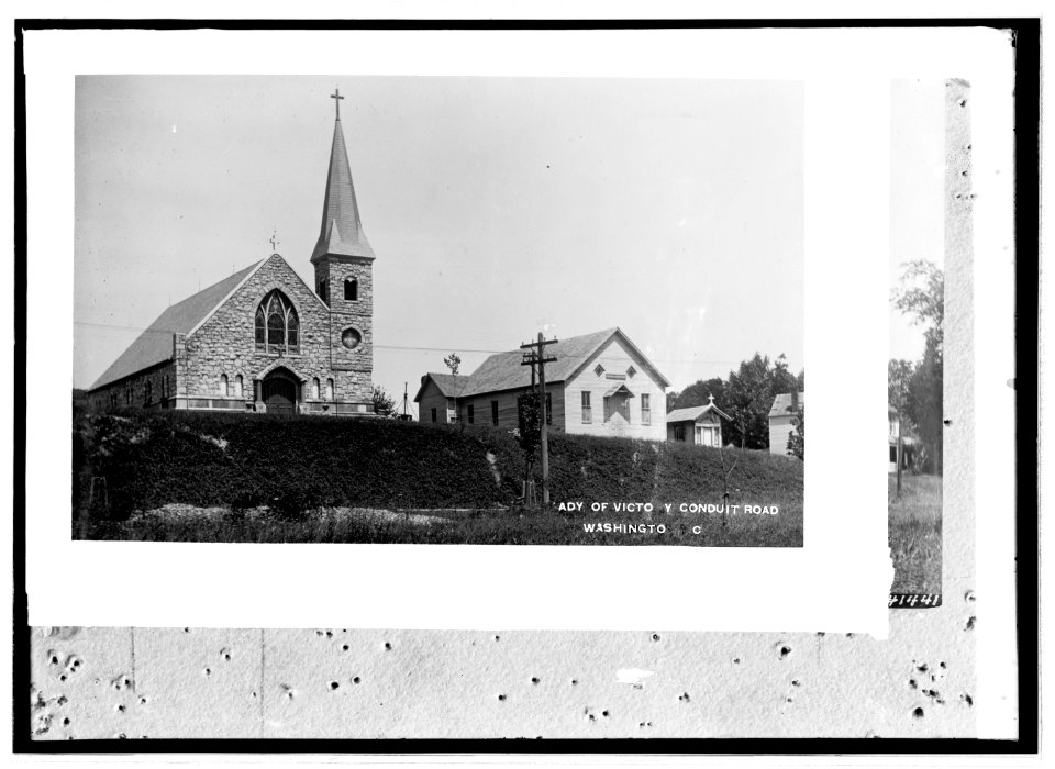 Our Lady of Victory Catholic, Conduit Road, Washingto(n, D.)C. LCCN2016820698