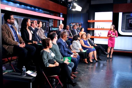 Our panel for the discussion following the final presidential debate, with VOA Spanish service's Angelica Herrera, who hosted the program on October 19, 2016 photo