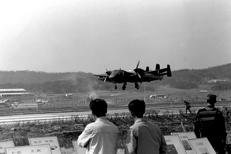 OV-1D landing during Team Spirit 87