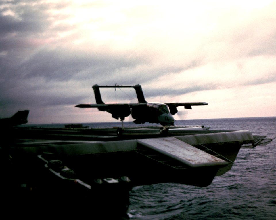 OV-10A VMO-1 takes off from USS America (CV-66) 1991