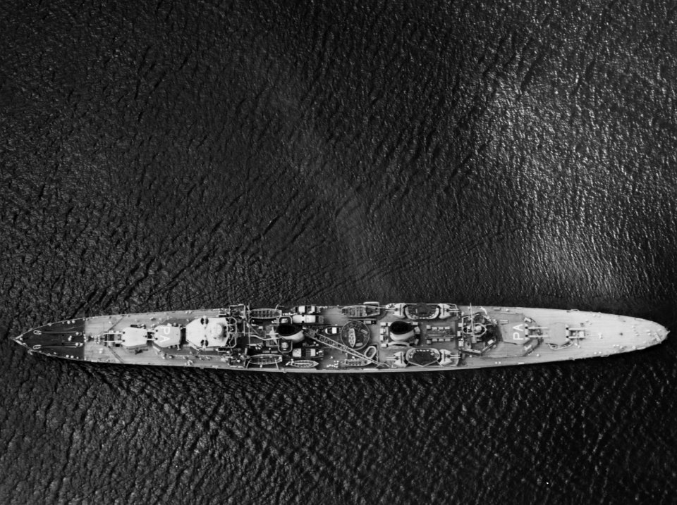 Overhead view of HMAS Perth (D29) in March 1940