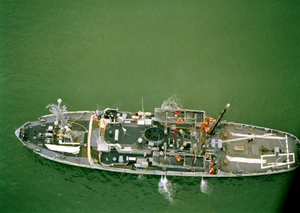 Overhead view of USS Opportune (ARS-41) on 1 November 1983 (6430329)
