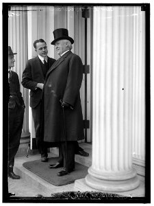 OVERMAN, LEE SLATER. SENATOR FROM NORTH CAROLINA, 1903-1933 LCCN2016866044