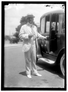 OWEN, ROBERT LATHAM. SENATOR FROM OKLAHOMA, 1907-1925 LCCN2016867413