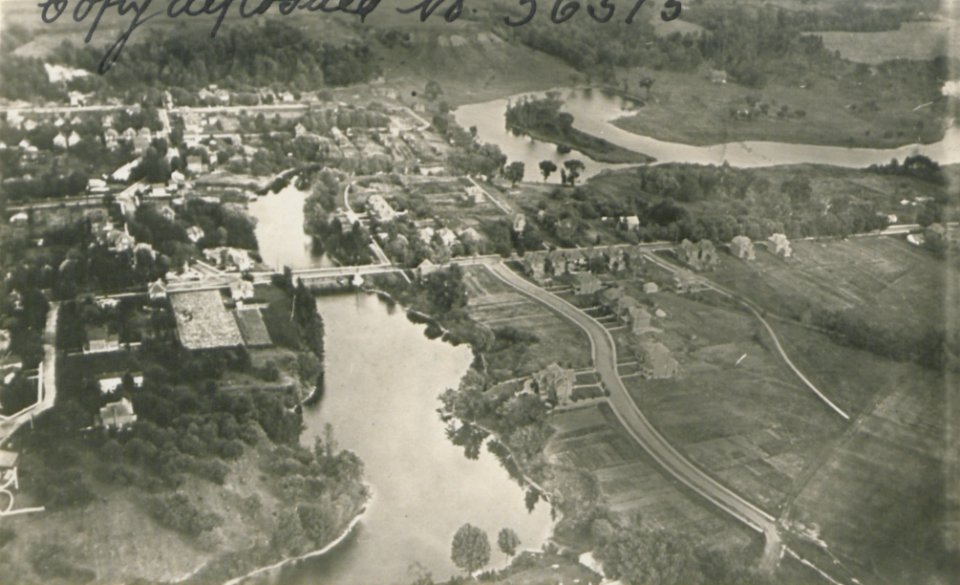Owen Sound Ontario from the Air (HS85-10-36515)