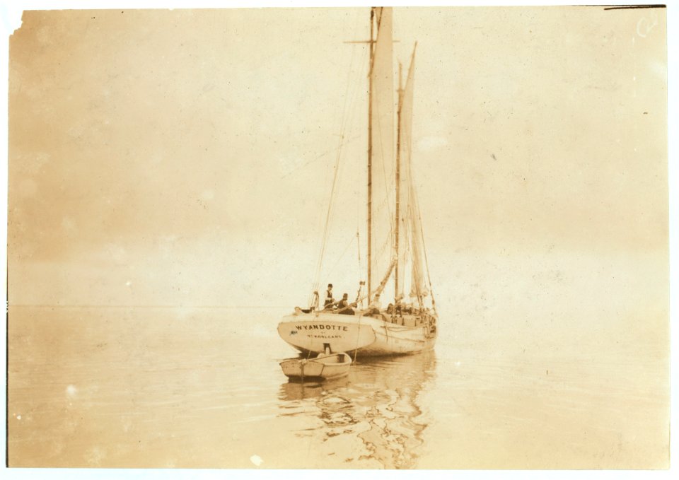 Oyster barge starting for the reef, Mobile Bay. LOC nclc.04679