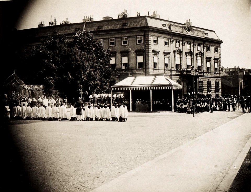 Ozession am 7. Juni 1917 in und vor der Hofburg (BildID 15566060)