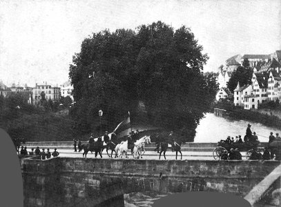 P Sinner - Studentenausritt auf Neckarbrücke 1870er (AaS.U4)