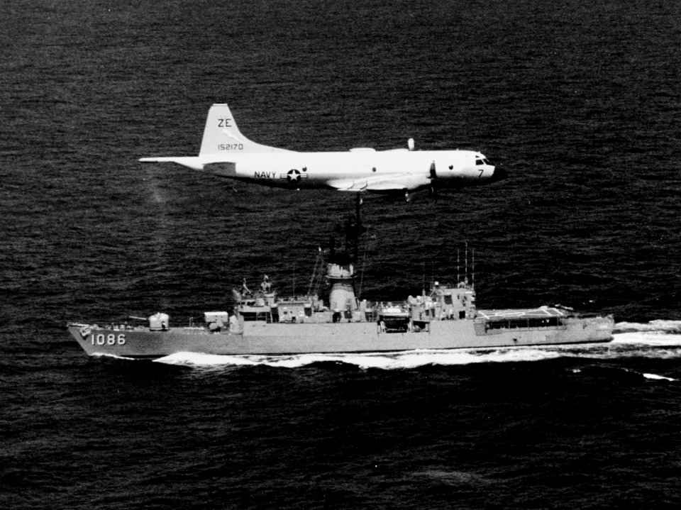 P-3B Orion of VP-17 flies past USS Brewton (DE-1086) on 11 September 1974