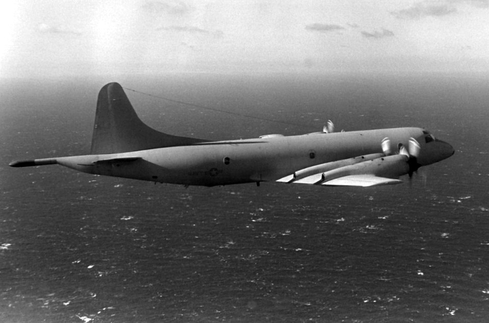 P-3B Orion VP-66 in flight in 1990