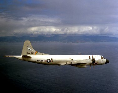 P-3B Orion VP-17 off Oahu 1976