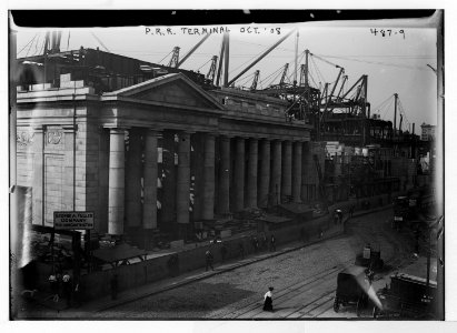 P.R.R. (Pennsylvania Railroad) terminal, Oct.' 08 (New York) LCCN2014682320