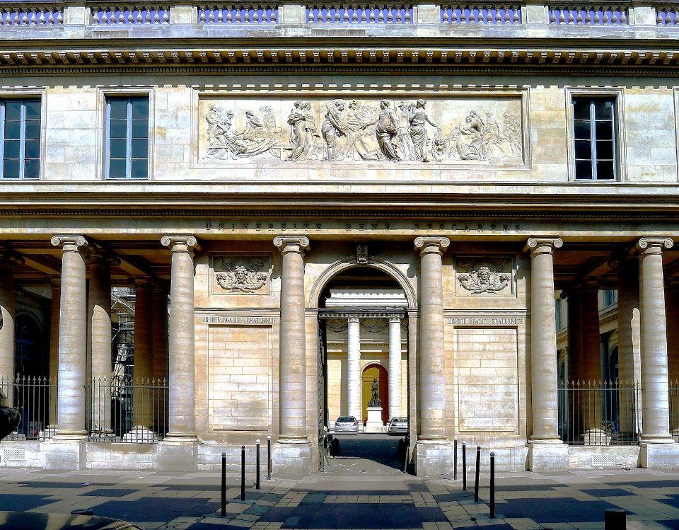 P1020078 Paris VI Rue ecole de médecine n°12 reductwk