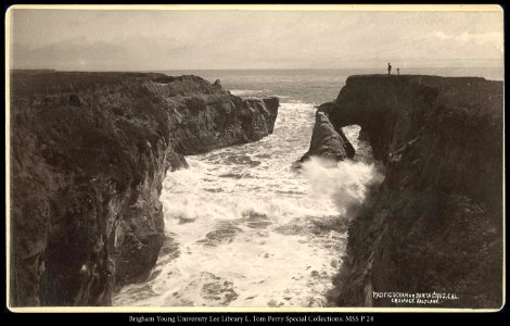 Pacific Ocean NR. Santa Cruz, Cal. C.R. Savage, Salt Lake.