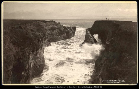 Pacific Ocean NR. Santa Cruz, Cal. C.R. Savage, Salt Lake. photo