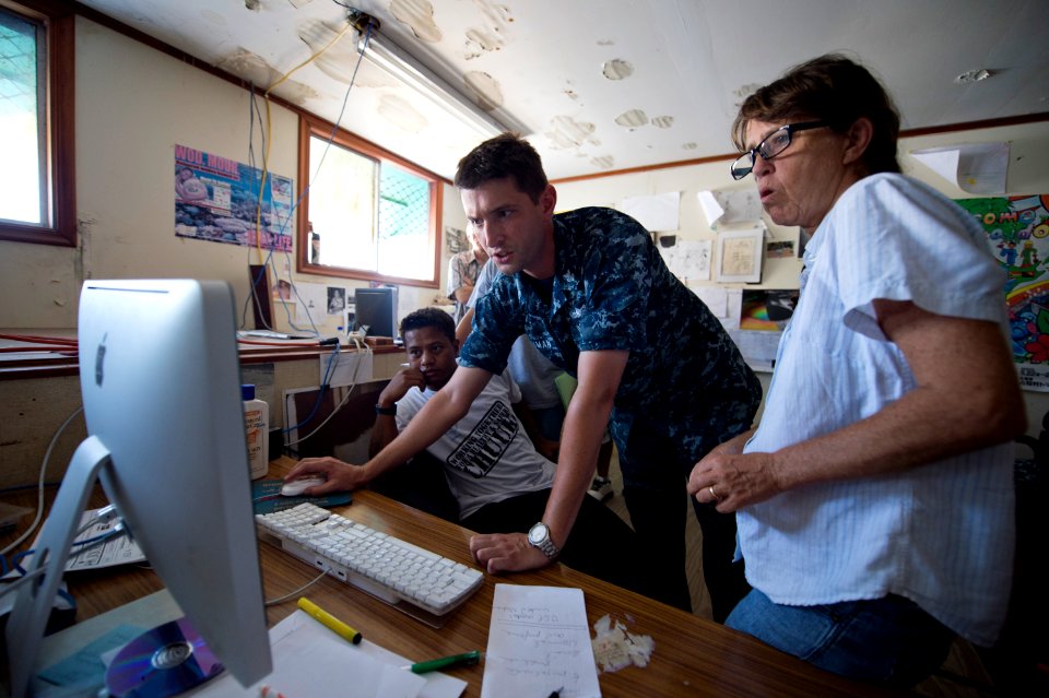Pacific Partnership 2013 130711-N-WD757-320