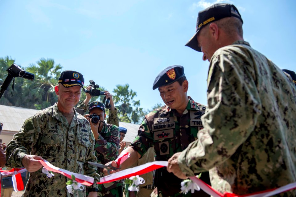 Pacific Partnership 2014 140609-N-NW827-354