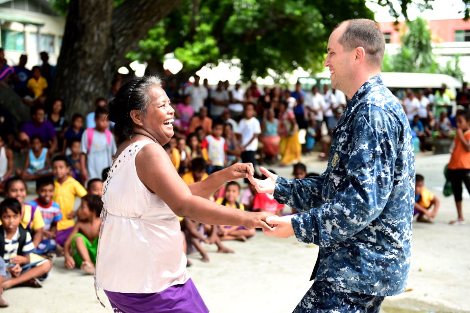 Pacific Partnership holds concert in Bairiki Square 150603-N-HY254-121