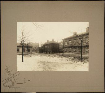 Näkymä Kolmikulman aukiolta länteen kohti Yrjönkadun ja Uudenmaankadun risteystä - G16183 (hkm.HKMS000005-km0000m8wn)