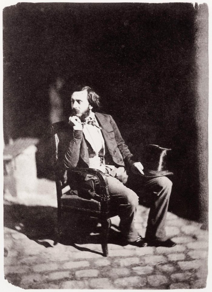Nègre, Charles - Selbstporträt im Hof des Hauses Quai Bourbon Nr. 21 (Zeno Fotografie)