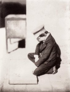 Nègre, Charles - Lesender Schüler im Freien (Zeno Fotografie)