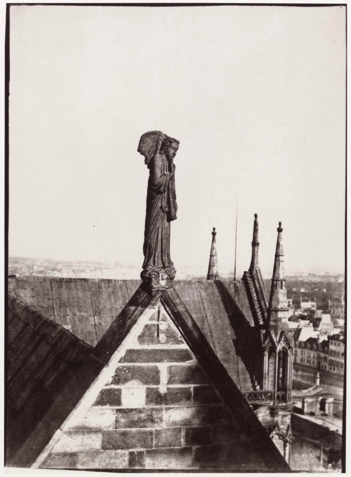 Nègre, Charles - Paris. Der Auferstehungsengel auf dem Giebel des Kirchenschiffs von Notre-Dame (Zeno Fotografie)