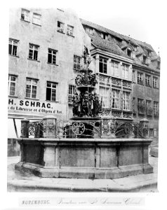 Nürnberg Tugendbrunnen 001