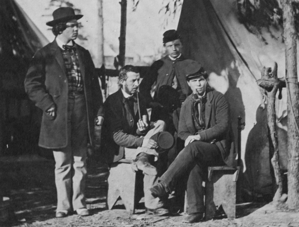 O'Sullivan, Timothy H. - Falmouth, Virginia, Gruppe vor einem Zelt (Zeno Fotografie)