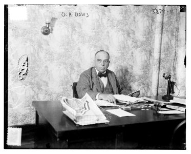 O.K. Davis LCCN2014701872