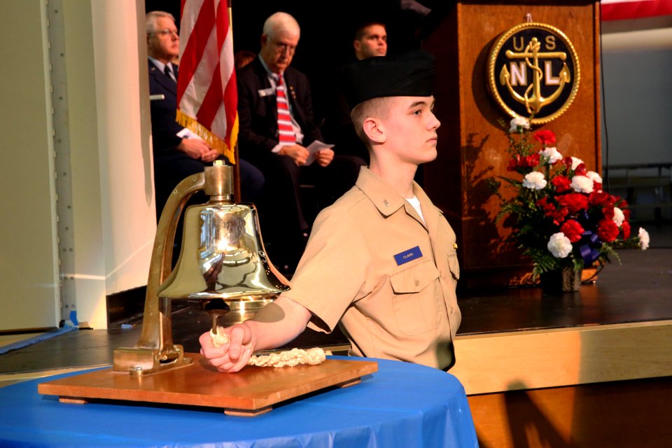 Oak Harbor Community Veterans Day Program 141111-N-DC740-009