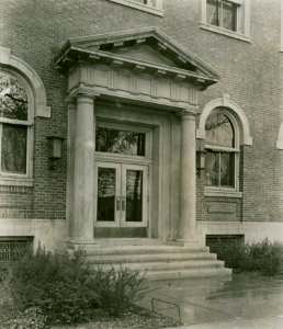 Oak Park Telephone Exchange, Oak Park, Illinois, early 20th century (NBY 602)