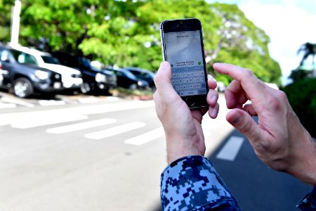 Oahu Military Installations join Island-wide Text-to-911 Service 161013-N-IU636-105 photo
