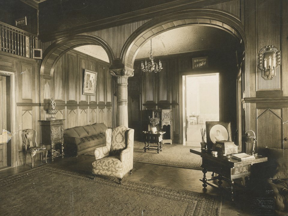 Oakhill, Trapphall (1)