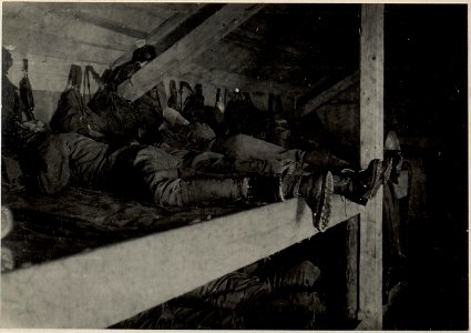 Obere Luggauer Alm. Mannschaftsunterstand. Reservestellung Innenraum. (BildID 15472003)
